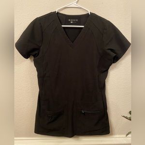 Med Couture Black Touch Knit Scrub Top size small